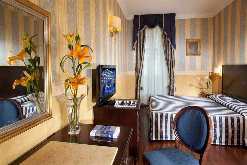 Hotel Del Corso Róma Kültér fotó